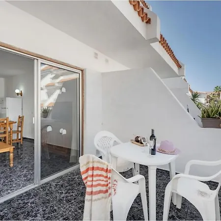 Apto Blue Pool Floritas Apartman